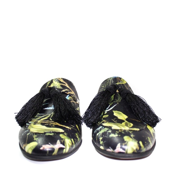 Leather Slippers - Picture 1 of 4